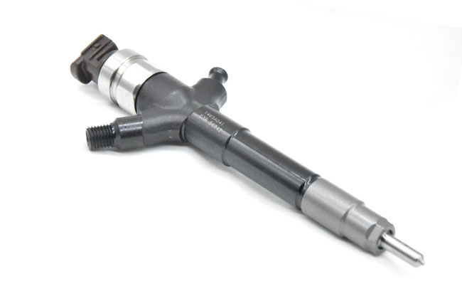 INJECTOR 095000-5600