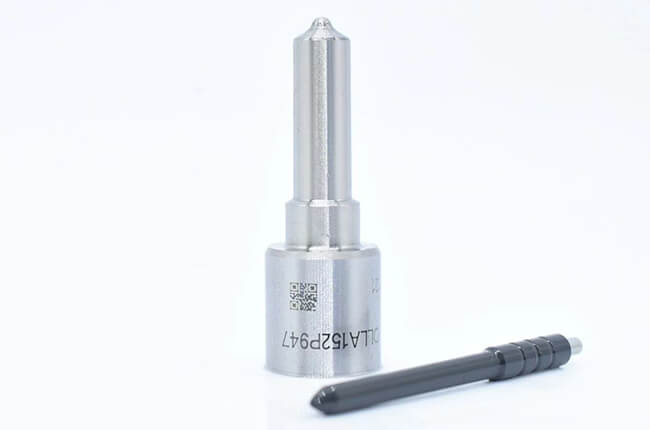 NISSAN Navara YD25 Injector Nozzle DLLA152P947